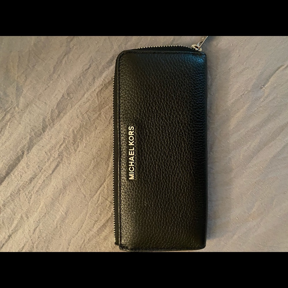 Black leather MK purse with matching wallet